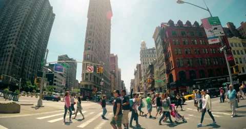 Pedestrians Crossing in front of Flat Iron Building 4K Stock Footage 50896226