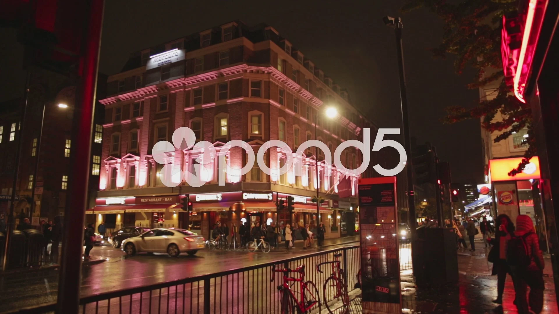 Pedestrians Crossing The Road At Night London Traffic Video 56657935