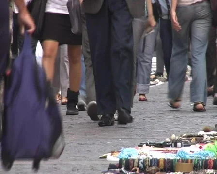 Pedestrians walking Stock-Footage 278889