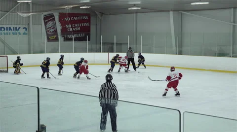Pee Wee single A hockey game. 4K UHD 库存影片 46160932