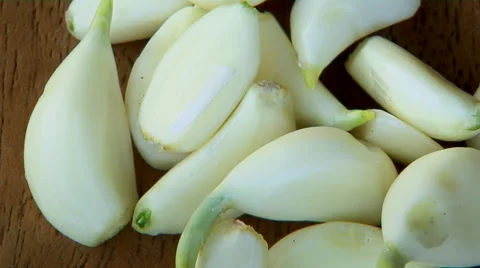 Peeled Garlic Cloves Stock-Footage 58314878
