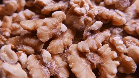 Peeled walnuts. Closeup 4K Vidéo 73571610