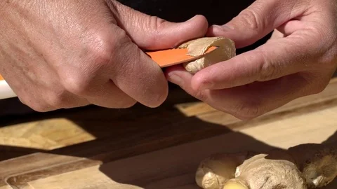 Peeling ginger Stock Footage 77961173