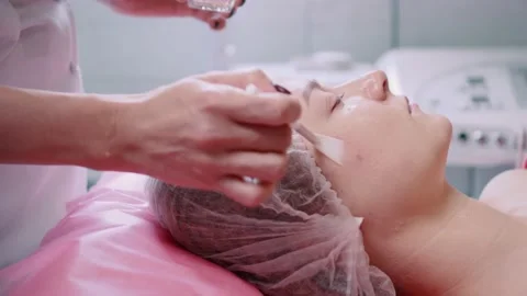 Peeling of the skin of the face. Stock Footage 153970851