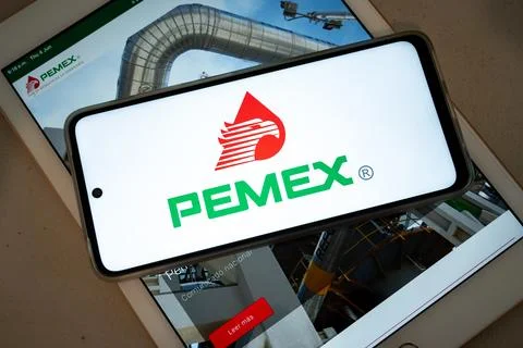 Pemex logo displaying on smartphone Fotos de archivo