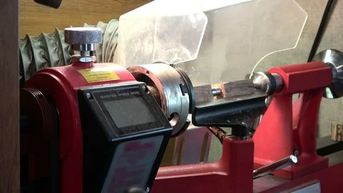 Pen Turning with Lathe-Shaping with Tools 库存影片 71327373
