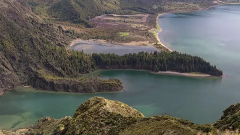 Peninsula on Lake Timelapse 動画素材 197481343