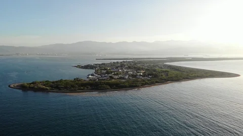 Peninsula Reveal Video stock 123534442
