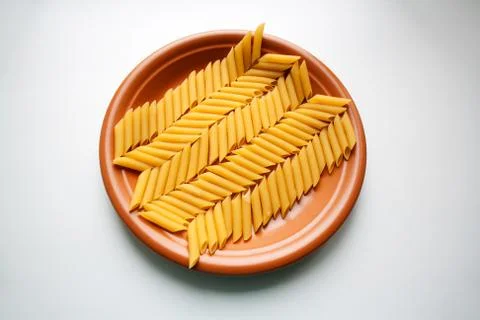 Penne rigate pattern on dish Stock-Fotos