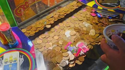 Penny falls Stock Footage 139748571