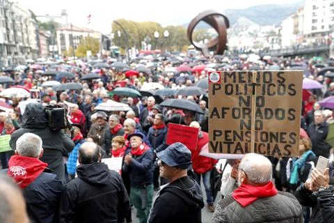 Pensioners protest in Bilbao, Spain - 05 Nov 2018 Stock Photos