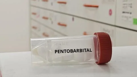 PENTOBARBITAL tablets used as sedative hypnotic for seizure control and Stock Photos
