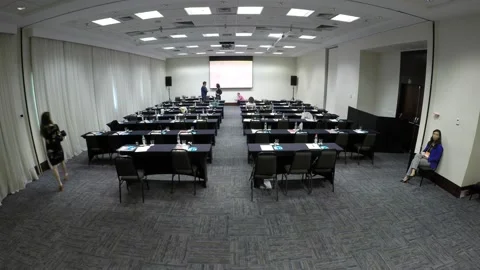 People are in a lecture to learn.Timelapse video 動画素材 131403283
