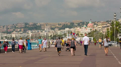 People are on the Promenade des Anglais in Nice timelapse Video stock 59088873