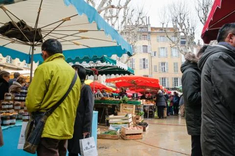 People in the bazaar. 库存照片