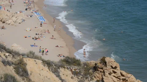 People on the Beach Vídeo Stock 41231285