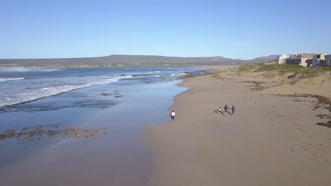 People on Beach Vidéo 104081830