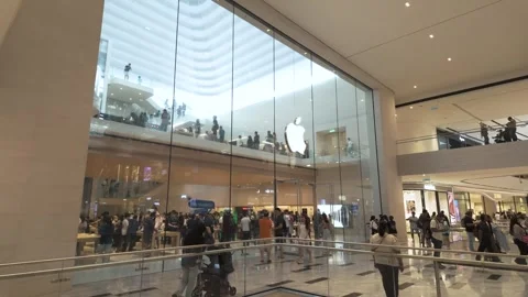 People can seen exploring around Apple The Exchange TRX. 動画素材 280980470