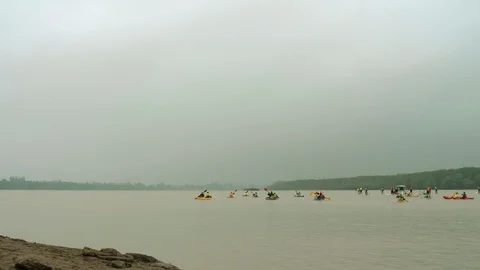 People in canoes Video stock 112431701