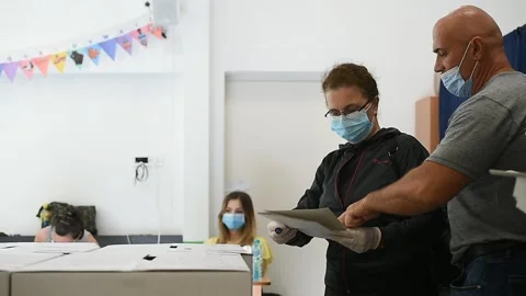 People casting their votes during local elections in Bucharest Video stock 139973656