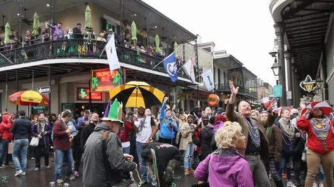 People Catch Beads During Mardi Gras - New Orleans Stock Footage