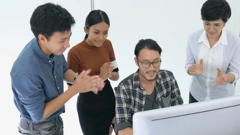 People clapping hand for good idea. Stock Footage 106667525