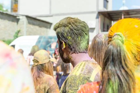 The people in the color fest, colored faces of the peoples Stock-Fotos