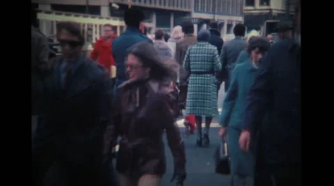 People commuting on city road Stock Footage 39932413
