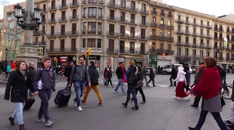 People cross road, trucking camera motion, walk parallel to pedestrian flow. Video stock 61431153