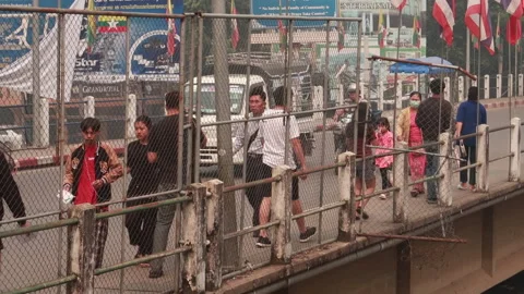 People Cross The Thai-Myanmar Border Stock-Footage 147406926