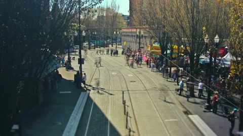 People Crowds Vídeos de archivo 56270479