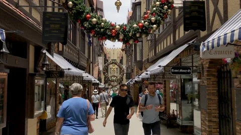 People doing Christmas shopping in London court in Perth Stock Footage 121843473