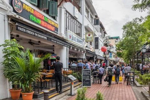People drinking in pubs Foto stock