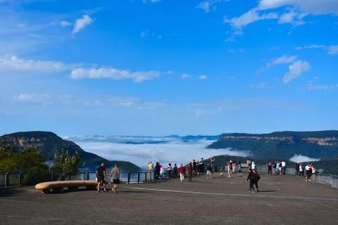People at Echo Point take photos of Three Sisters Stock Photos