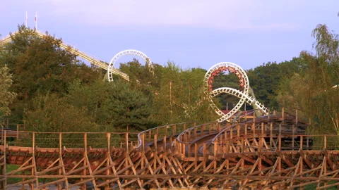 People enjoying The Python rollercoaster attraction in the Efteling 스톡 동영상 282920108