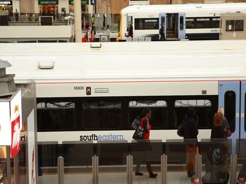 People get on the train 스톡 동영상 76387467