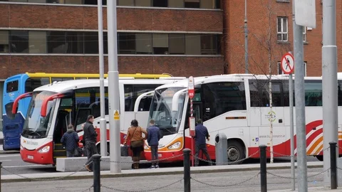 People getting onto a Bus Eireann public bus in Dublin, Ireland Video stock 104815081