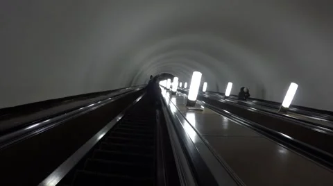 People go up and down the escalator in the subway in Moscow 스톡 동영상 68322882