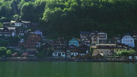 People in Hallstatt Vídeo Stock 219787215
