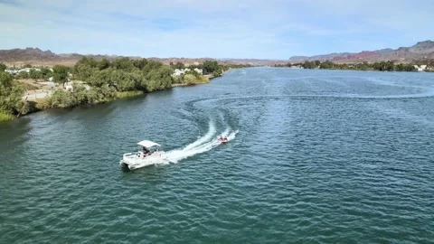 People Having Fun At The River Vídeo Stock 209296790