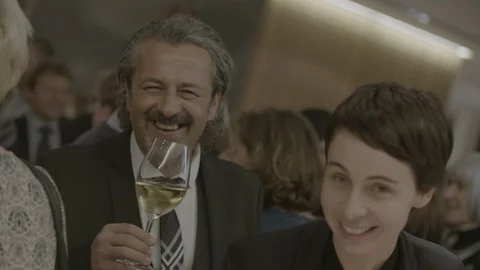 People having a good time 動画素材 100975048