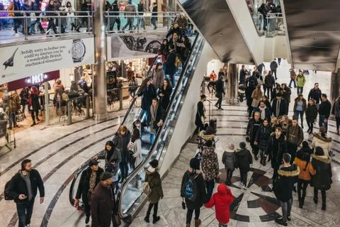 People inside One Canada Square Mall in Canary Wharf, London, UK. Stock Photos