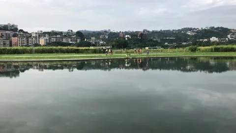 People jogging in the park 스톡 동영상 165774769