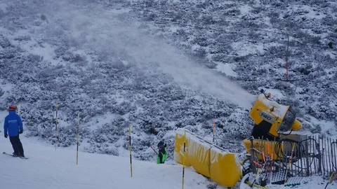People learning skiing at Aviemore Ski Centre Scotland Video stock 101374182