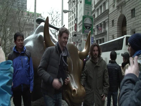 People Looking Around 스톡 동영상 75050283