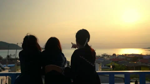 People looking point of view sea and city on sunset sky background Stock-Footage 237337734