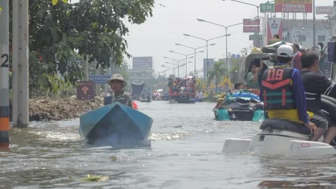 People migrate to safe area during a big flooding Stock Footage 96232215
