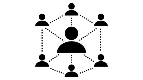 People network connection icon animation with a central user connected to team. Vídeos de archivo 325398940