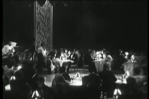 People observing couple dancing the tango at nightclub Stock Footage 25195545