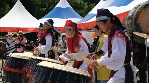 People perform drum show during in Tongyeong, Korea. Stock Footage 62294590